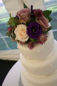Rose and Astrantia Cake-top