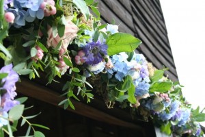 Scabious and hydrangea garland